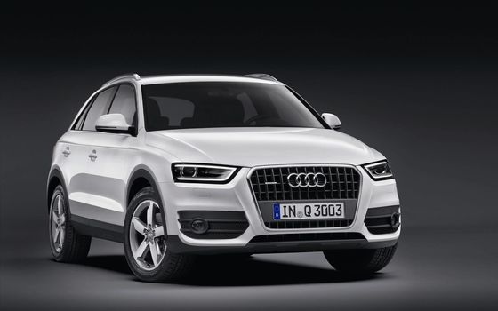Audi Q3/Q5L/Q7/A3/S3/A4/A5/S4/S5/A6L/A7/Q2のためのProtableの自動車無線充電器